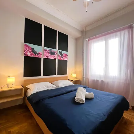 2 Bedrooms Center Apart Patras Buitenkant foto