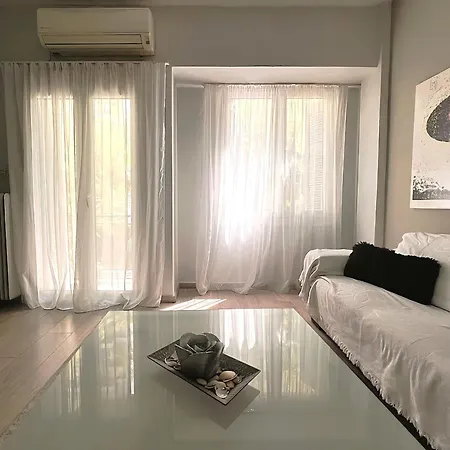 2 Bedrooms Center Apart Patras Buitenkant foto